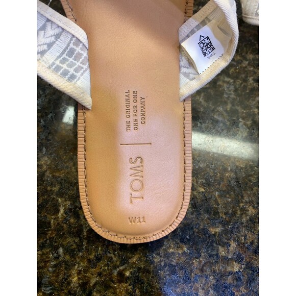 TOMS VIV Natural Arrow Mesh Lace Slide Sandals Size W 11 EUC - Picture 2 of 6